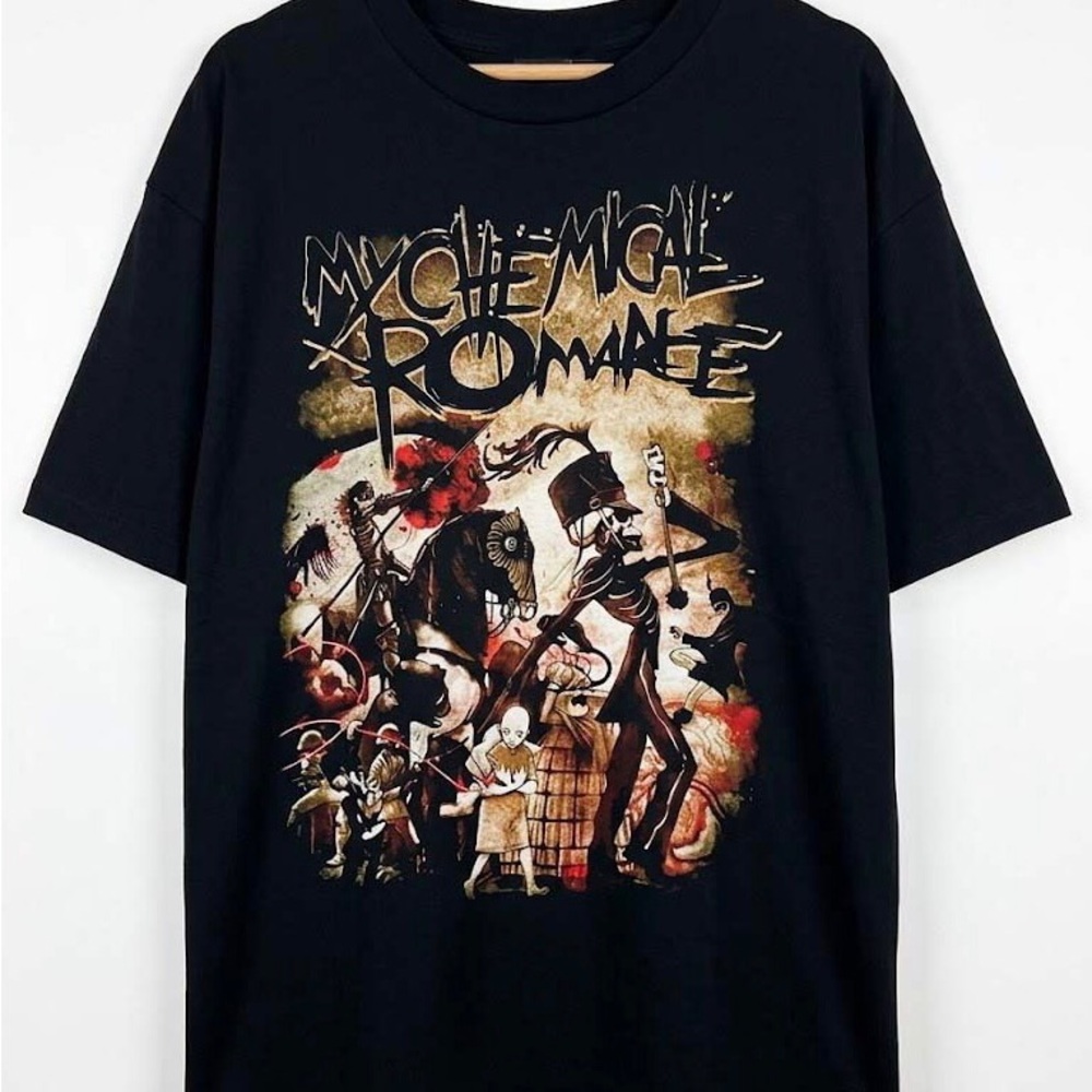 Graphic Band Tee - Black